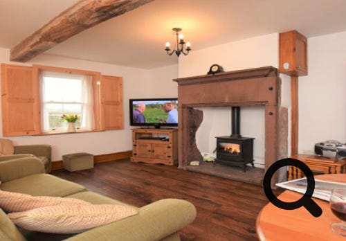 Layout / Gallery of Maid's Cottage, Allonby, Cumbria.  Self catering accommodation for couples, dogs allowed.